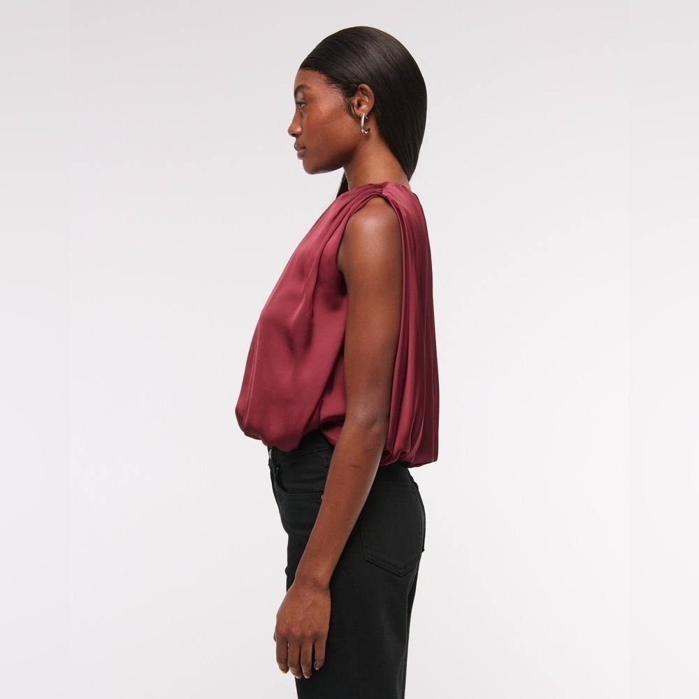 Abercrombie & Fitch Bubble Hem Ruched Satin Top NWT , sz : small - Picture 4 of 10
